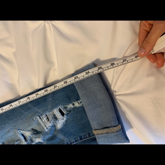 American Eagle cropped distressed  jeans - Picture 5 of 8